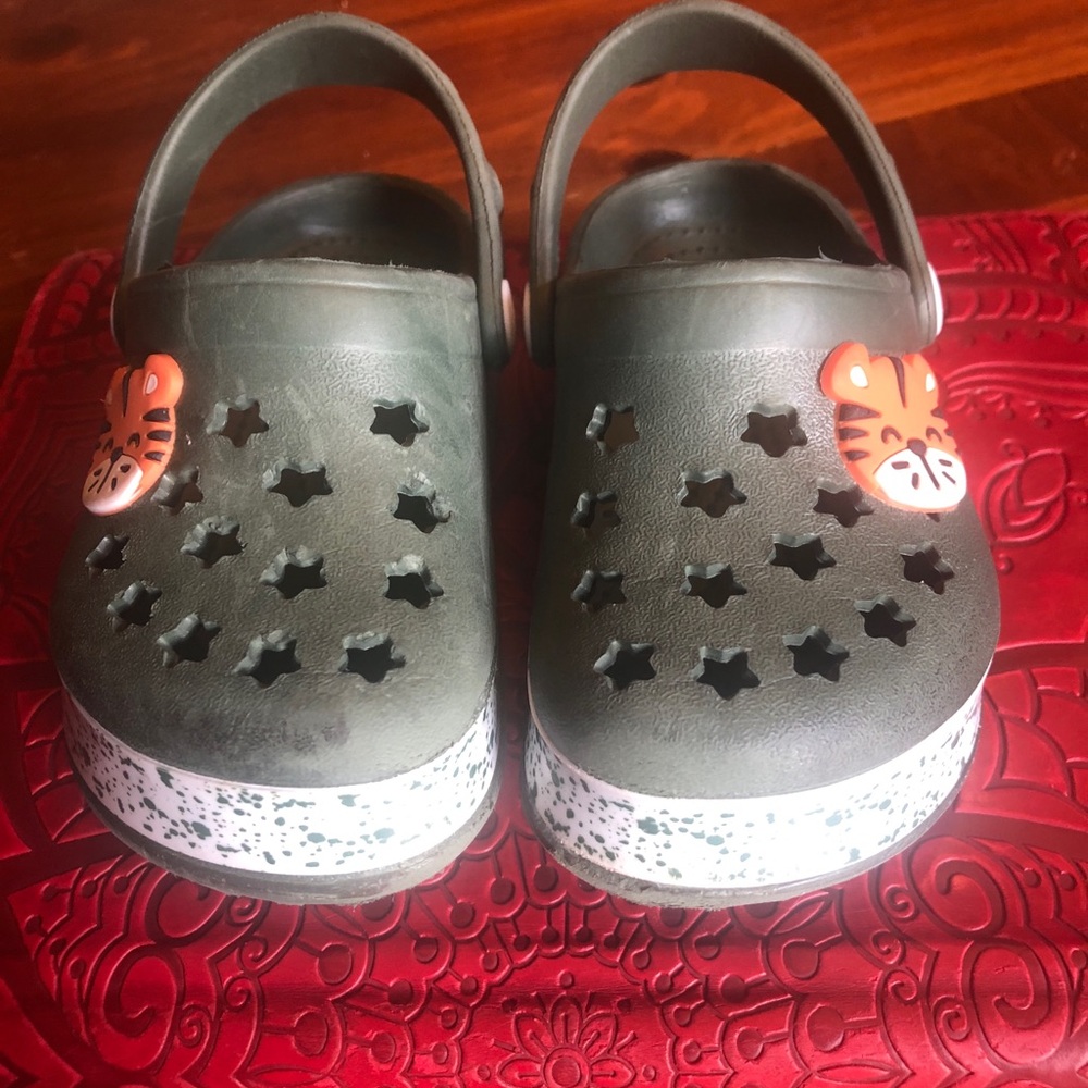 Toddler Beach Shoes with Tiger Face